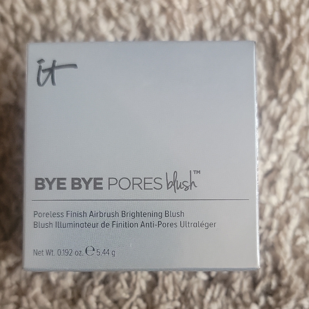 IT Cosmetics Bye Bye Pores Blush - Silver